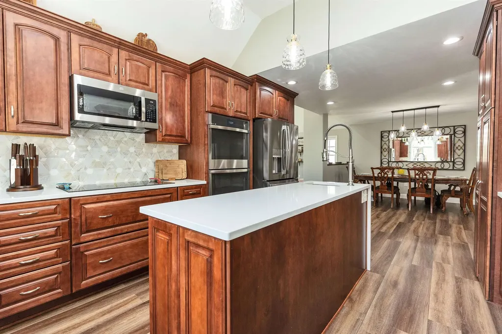 13 Johnson Street Windham NH 03087