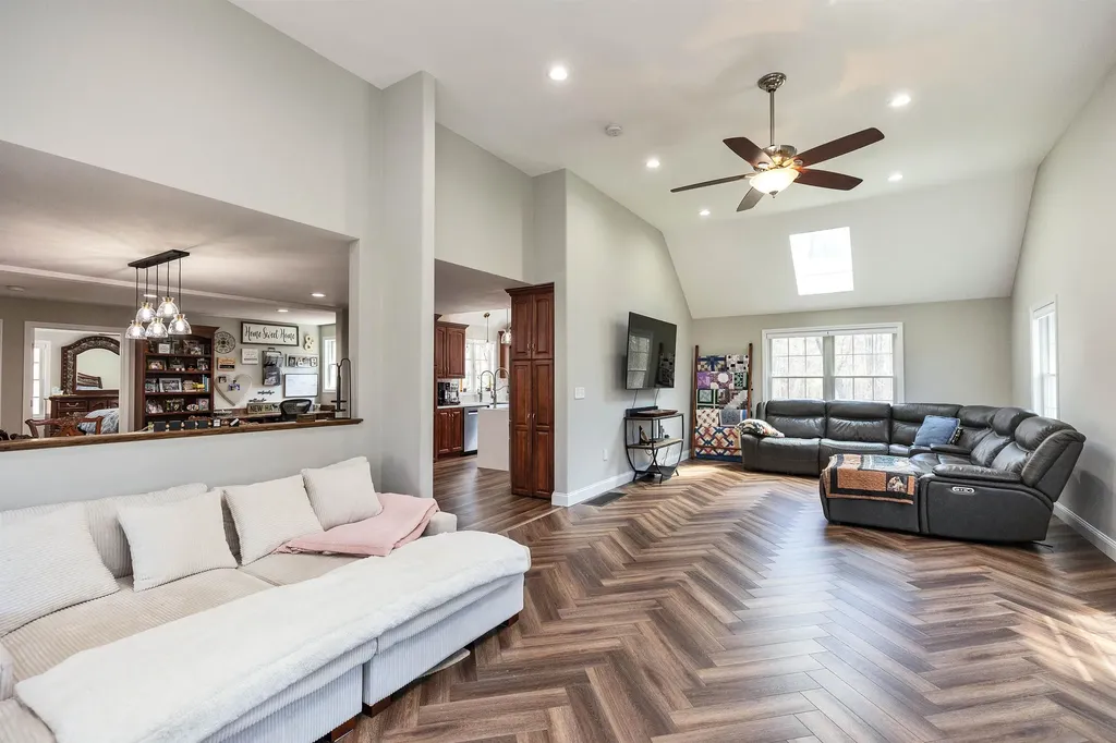 13 Johnson Street Windham NH 03087