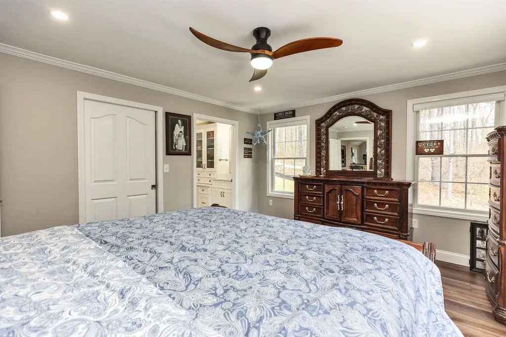 13 Johnson Street Windham NH 03087