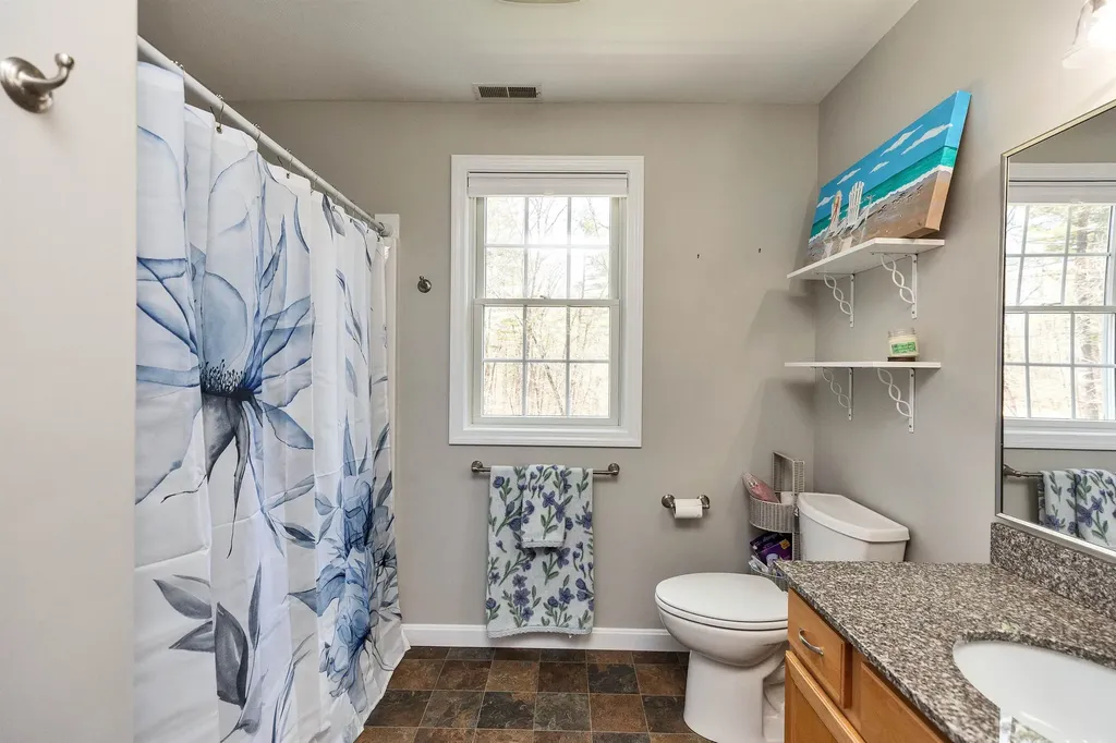 13 Johnson Street Windham NH 03087