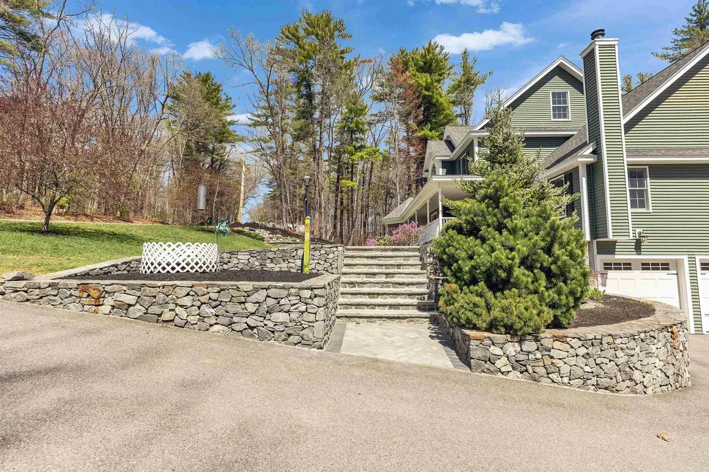 13 Johnson Street Windham NH 03087