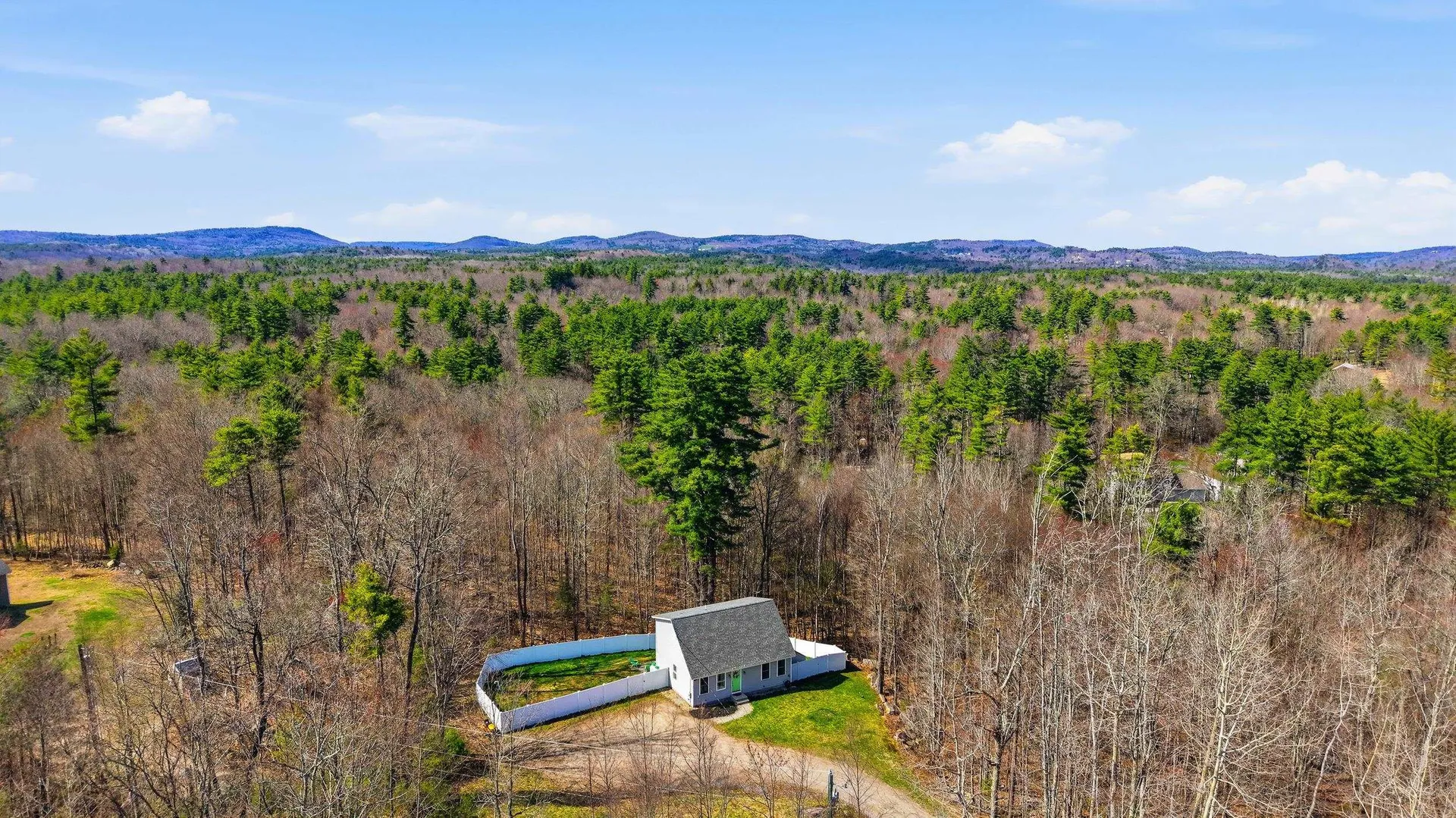 425 Weare Road New Boston NH 03070