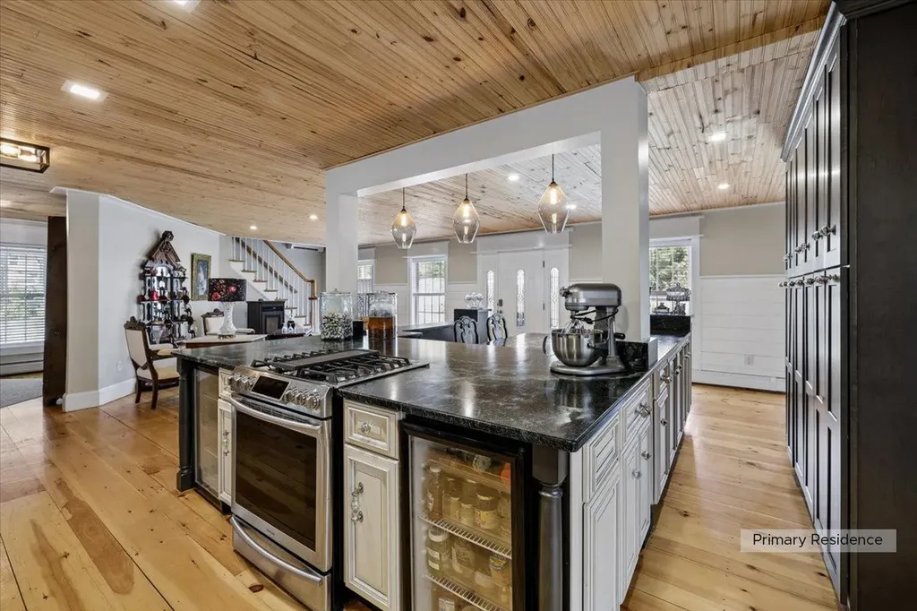 15 Pepperell Road Brookline NH 03033