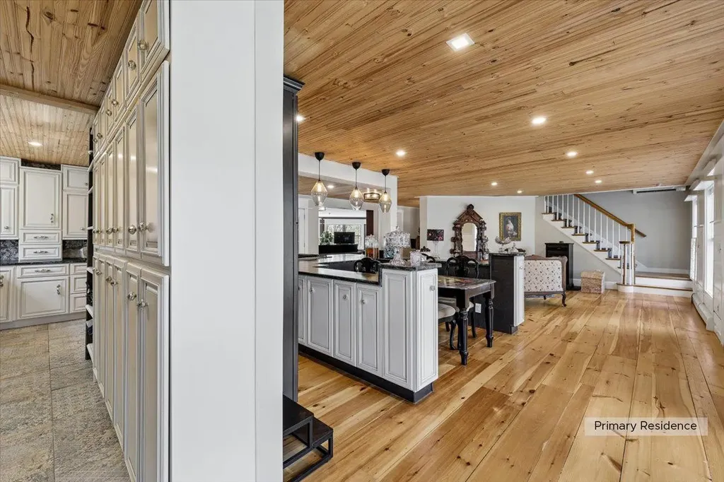 15 Pepperell Road Brookline NH 03033