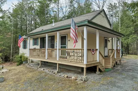 75 Cannes Street Moultonborough NH 03254
