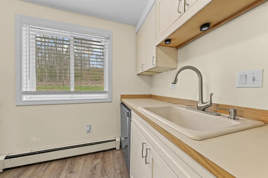 57A Dale Road Hooksett NH 03106