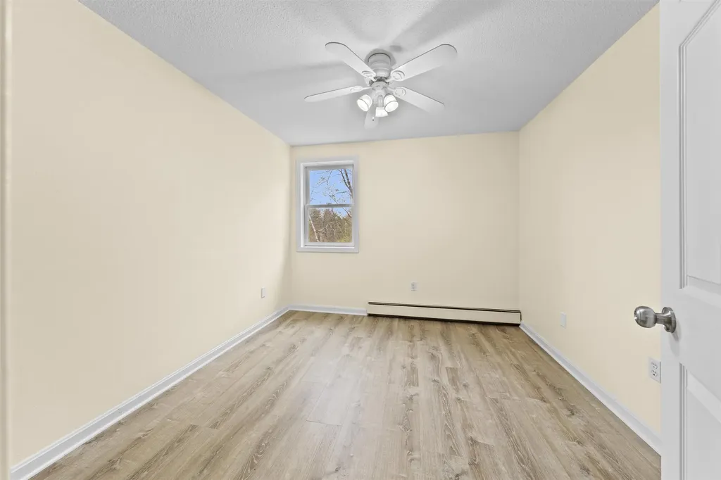 57A Dale Road Hooksett NH 03106