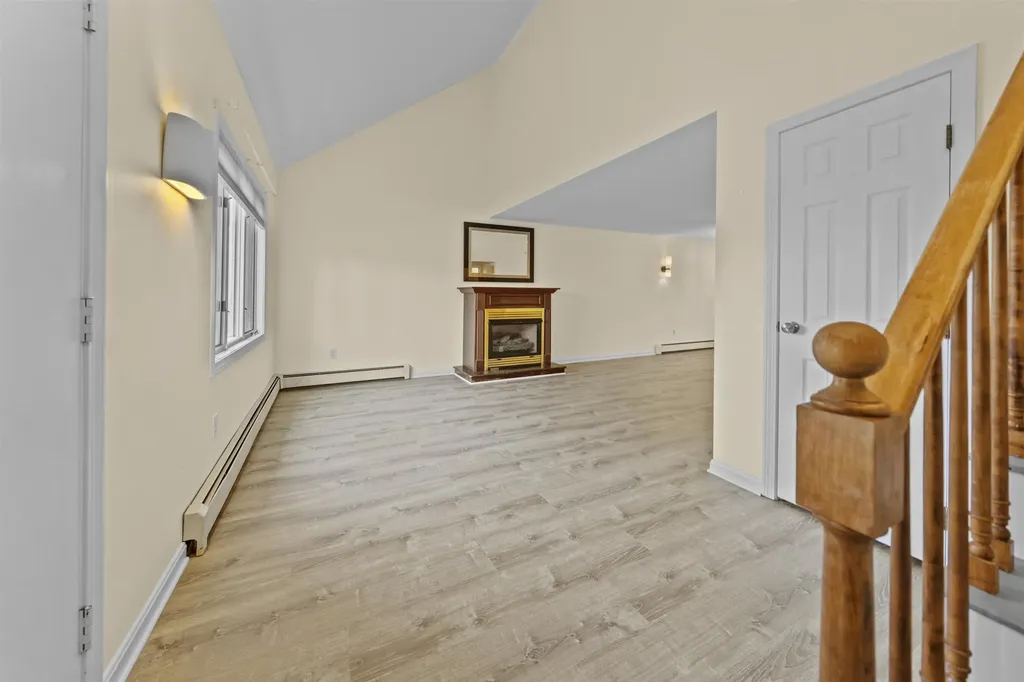 57A Dale Road Hooksett NH 03106