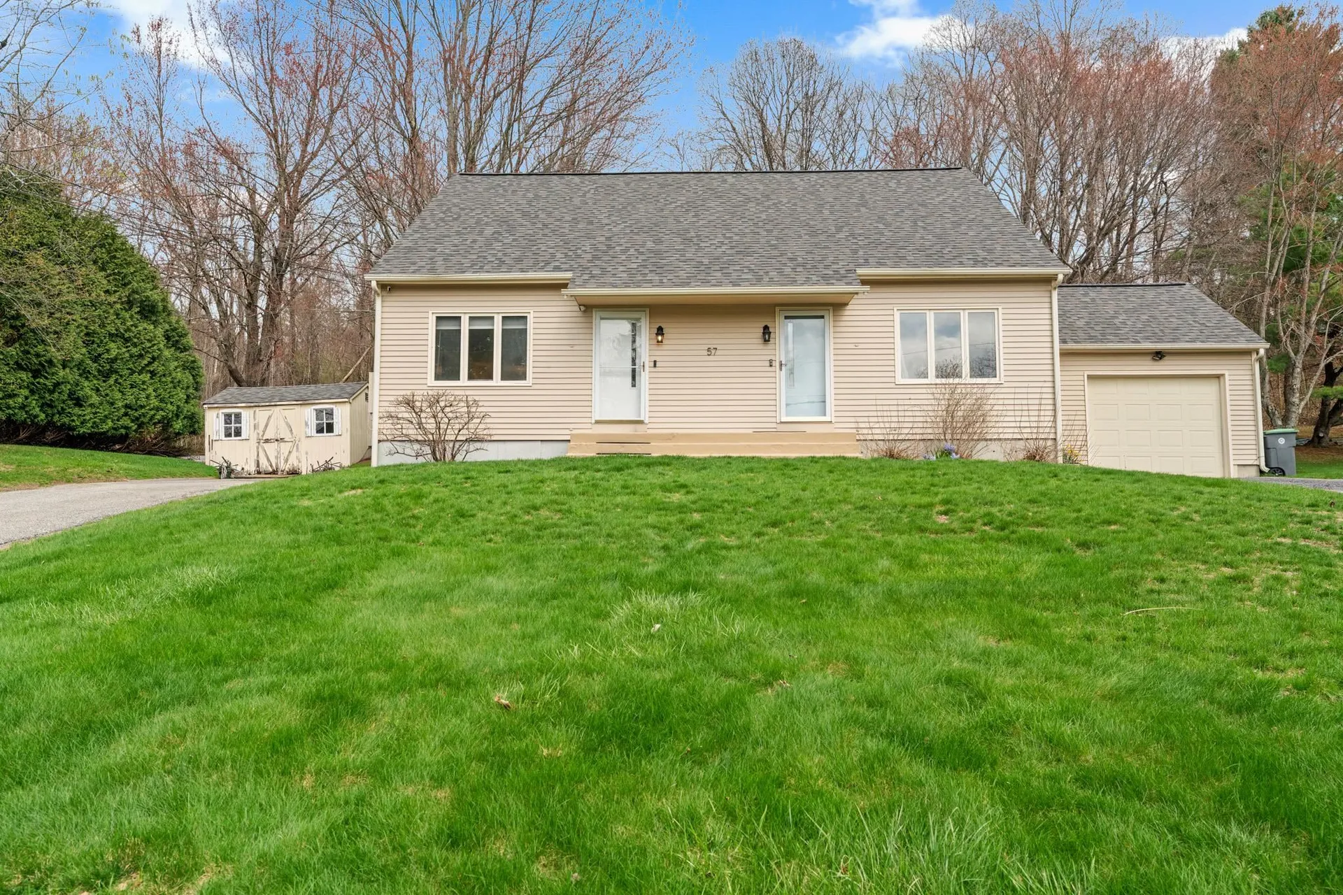 57A Dale Road Hooksett NH 03106