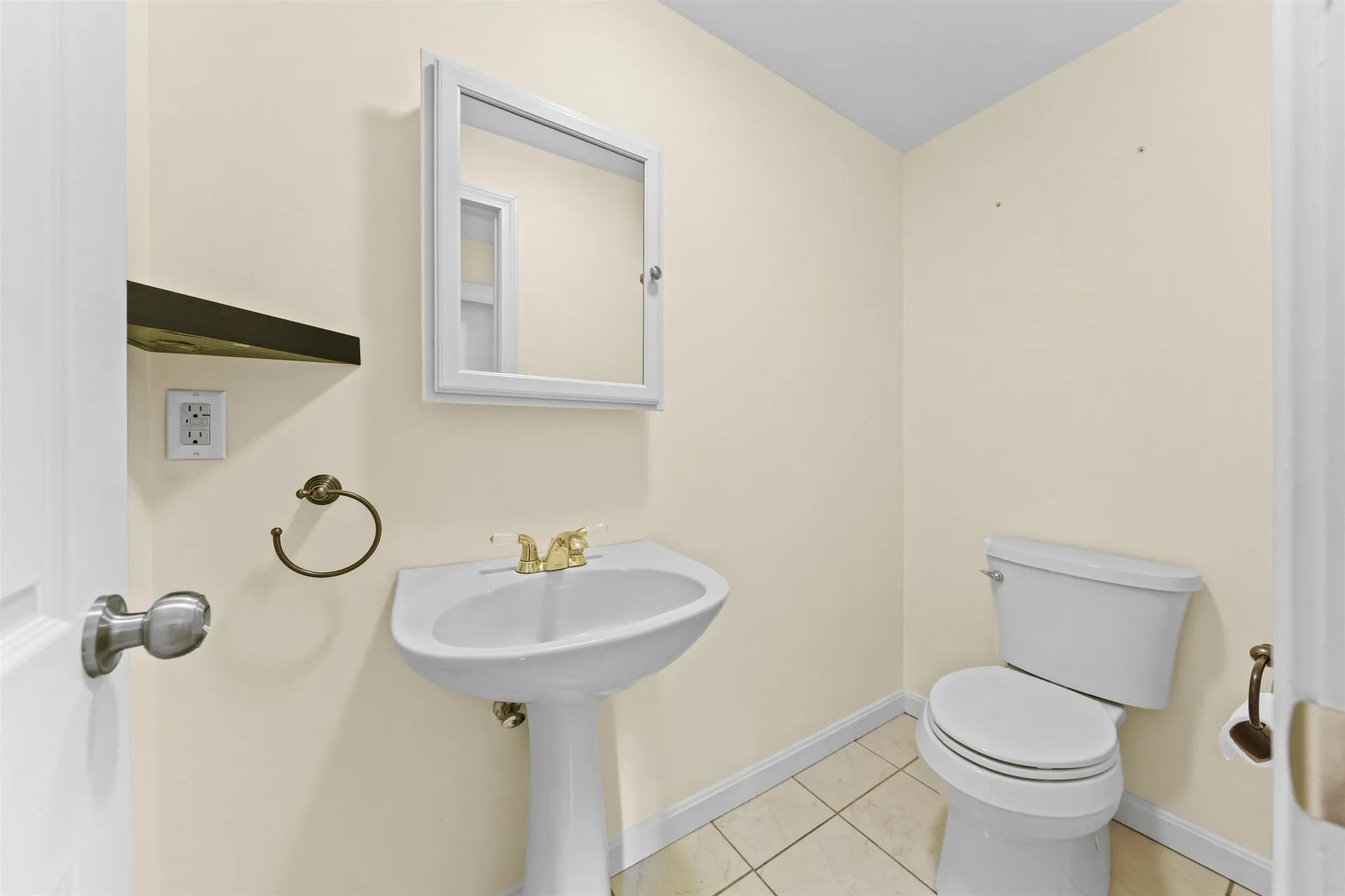 57A Dale Road Hooksett NH 03106