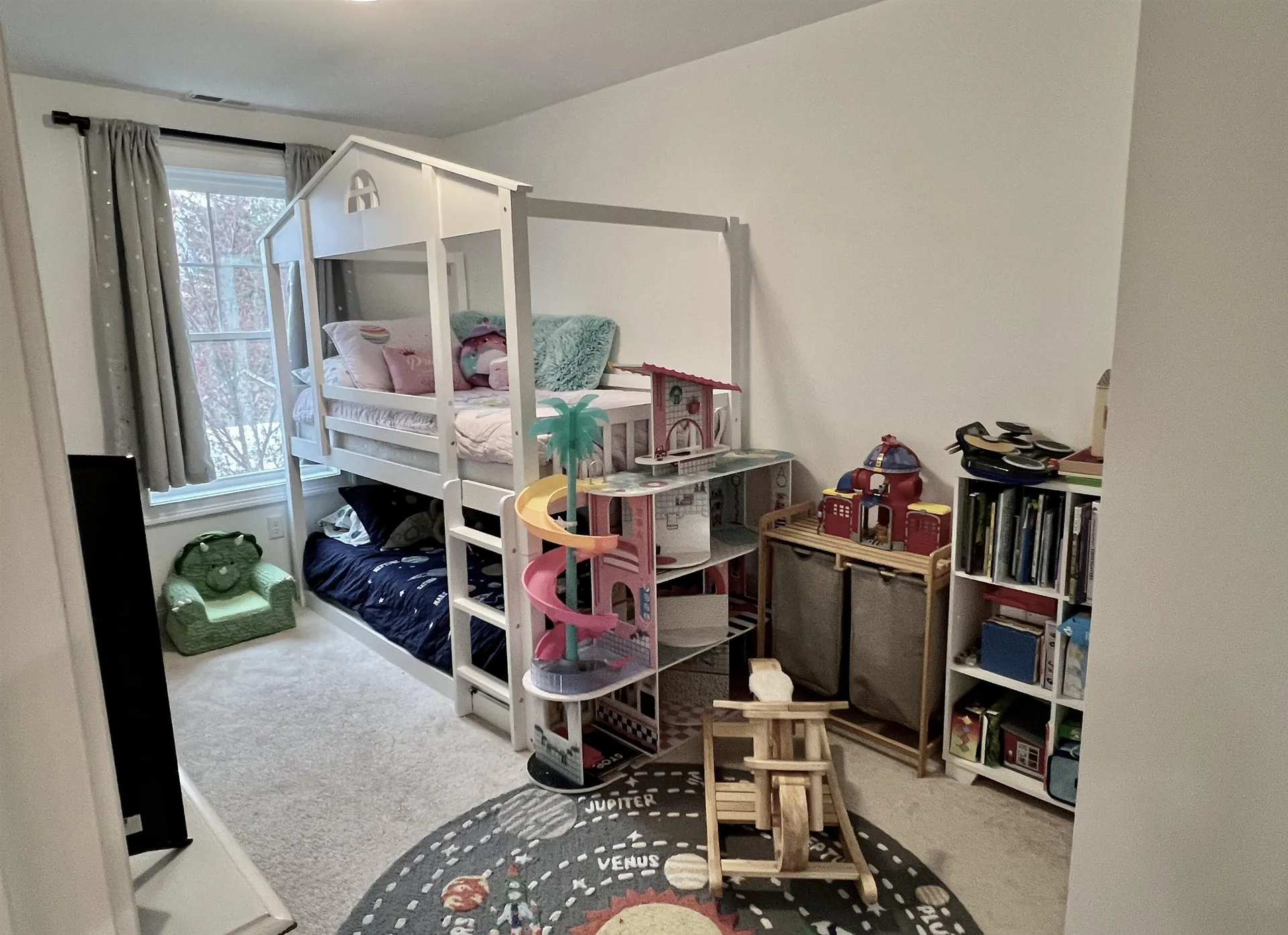 18 Dumaine Avenue Nashua NH 03063