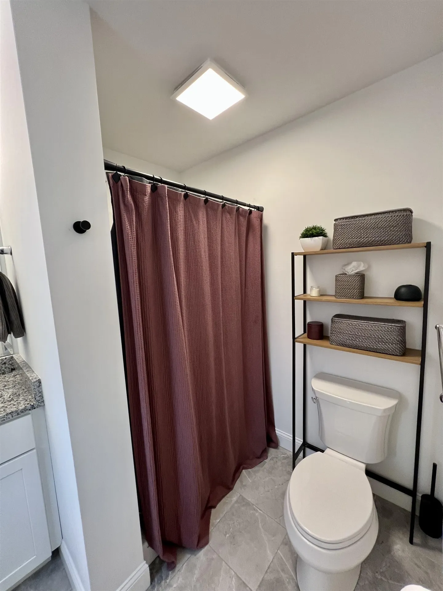 18 Dumaine Avenue Nashua NH 03063
