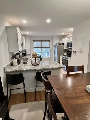 18 Dumaine Avenue Nashua NH 03063