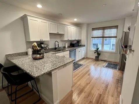 18 Dumaine Avenue Nashua NH 03063