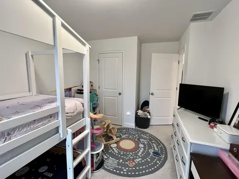 18 Dumaine Avenue Nashua NH 03063
