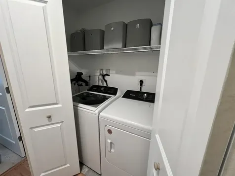 18 Dumaine Avenue Nashua NH 03063