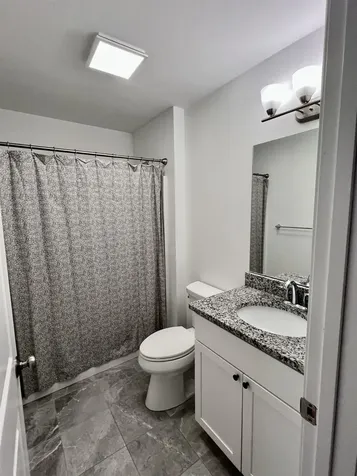 18 Dumaine Avenue Nashua NH 03063