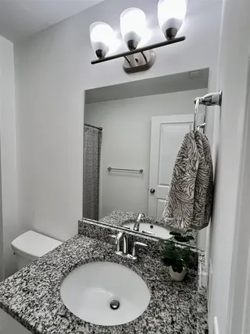 18 Dumaine Avenue Nashua NH 03063