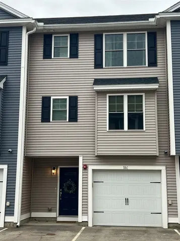 18 Dumaine Avenue Nashua NH 03063