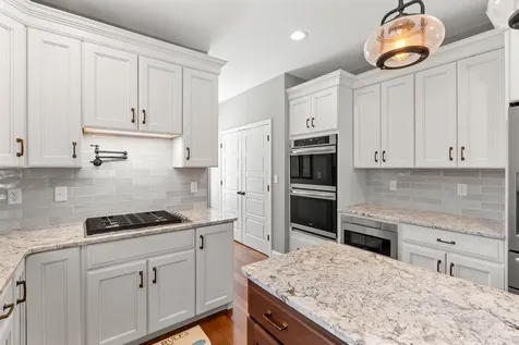 71 Haverhill Road Salem NH 03079