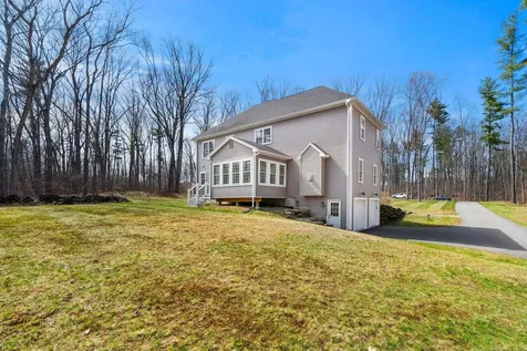 71 Haverhill Road Salem NH 03079