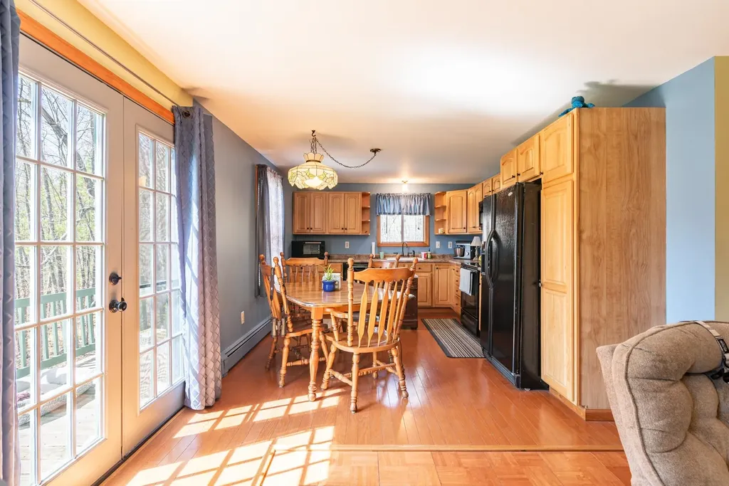 43 Knights Pond Road South Berwick ME 03908