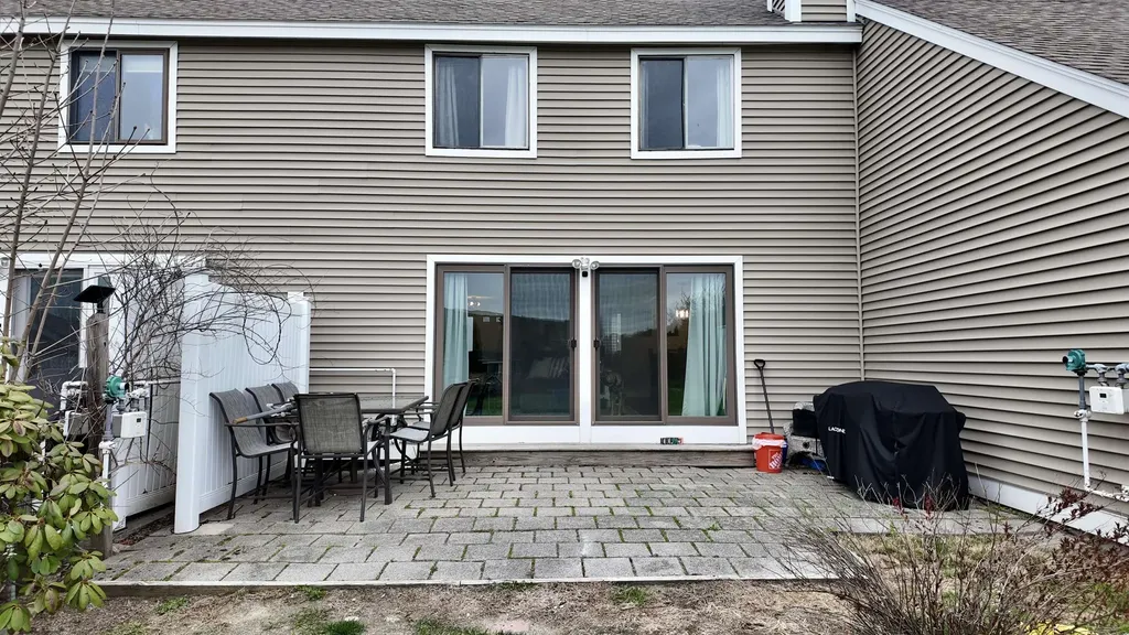 86 Pendleton Lane Londonderry NH 03053