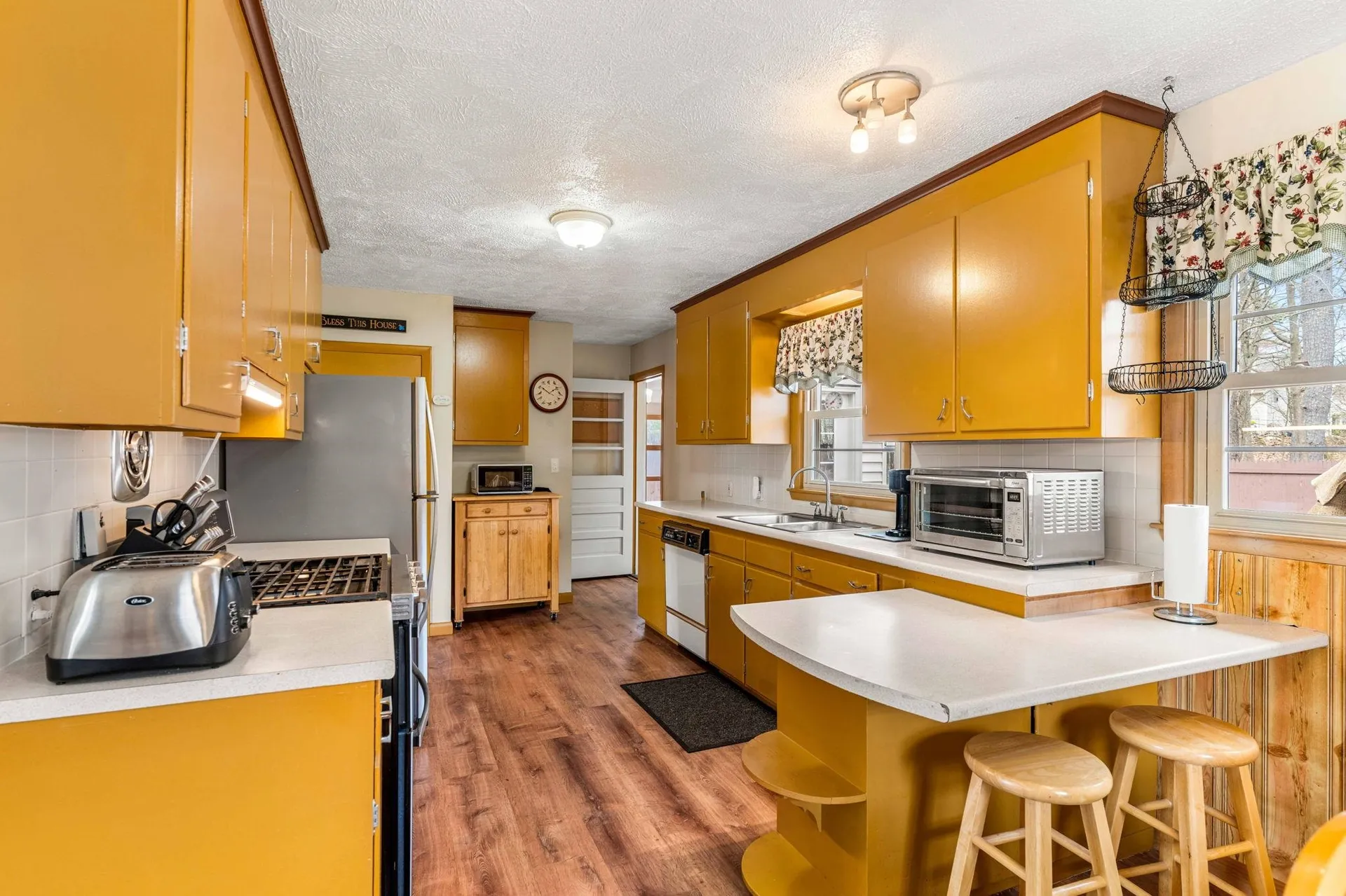 175 W High Street Somersworth NH 03878