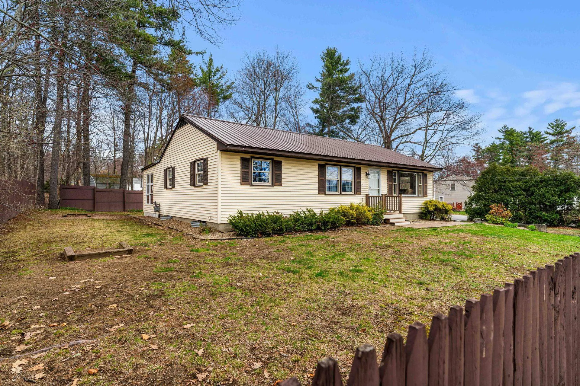 175 W High Street Somersworth NH 03878