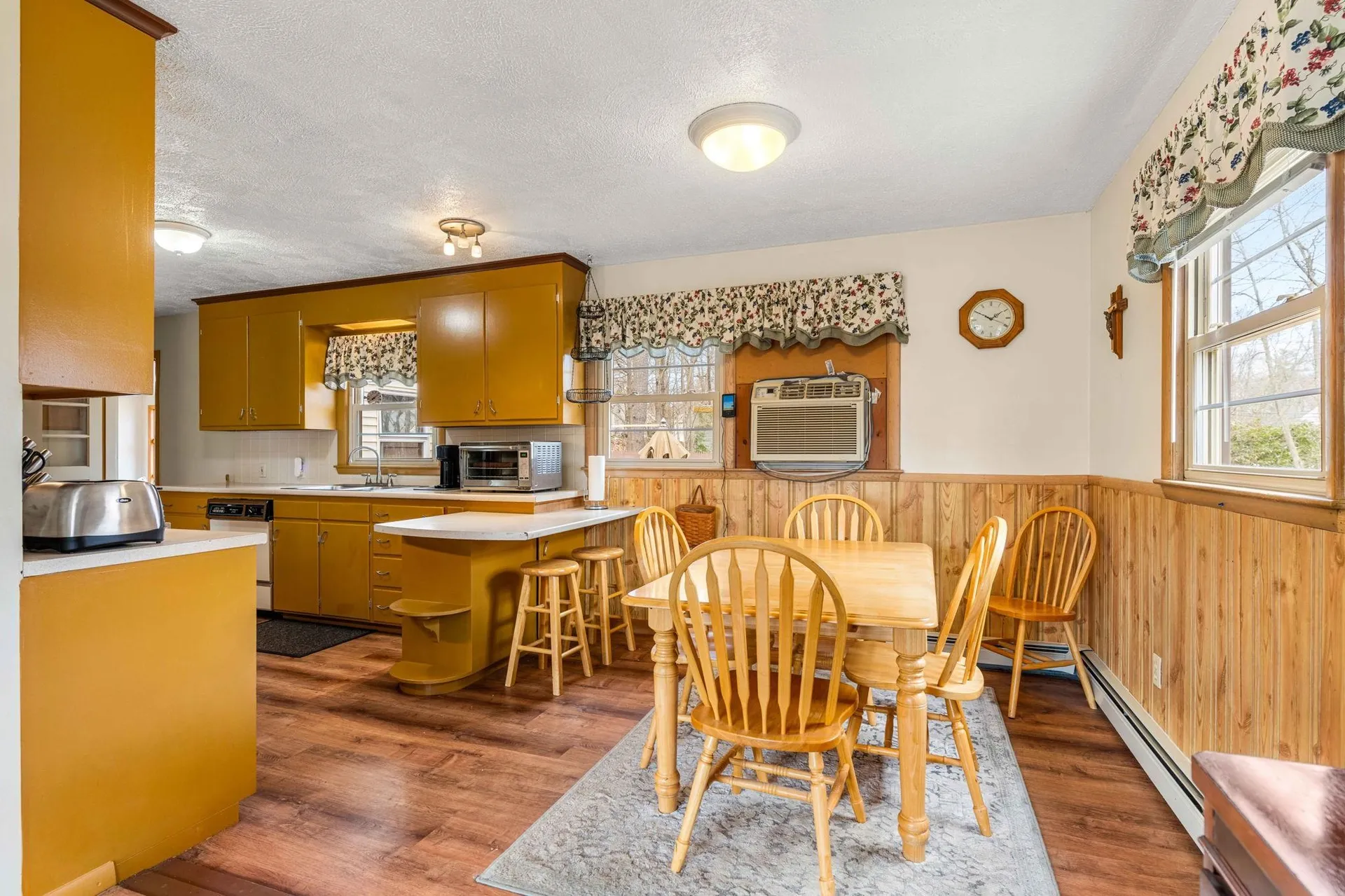 175 W High Street Somersworth NH 03878
