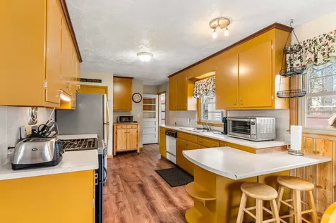 175 W High Street Somersworth NH 03878