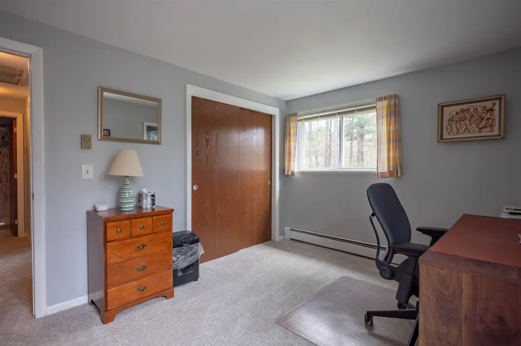 14 Olympia Circle Nashua NH 03062