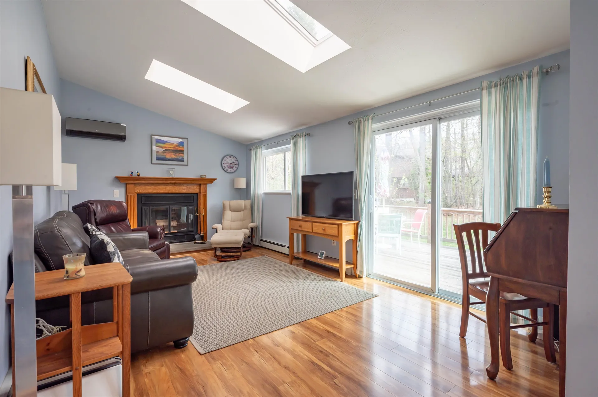 14 Olympia Circle Nashua NH 03062