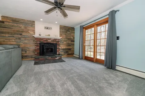 18 Smith Corner Road Plaistow NH 03865