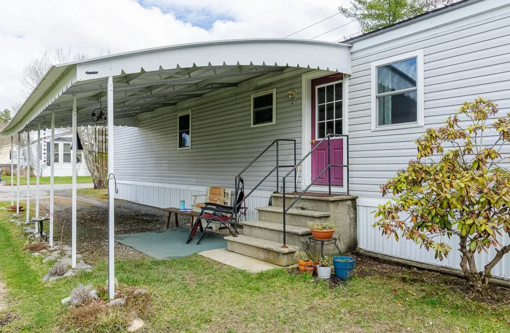 2 Woodland Park Troy NH 03465