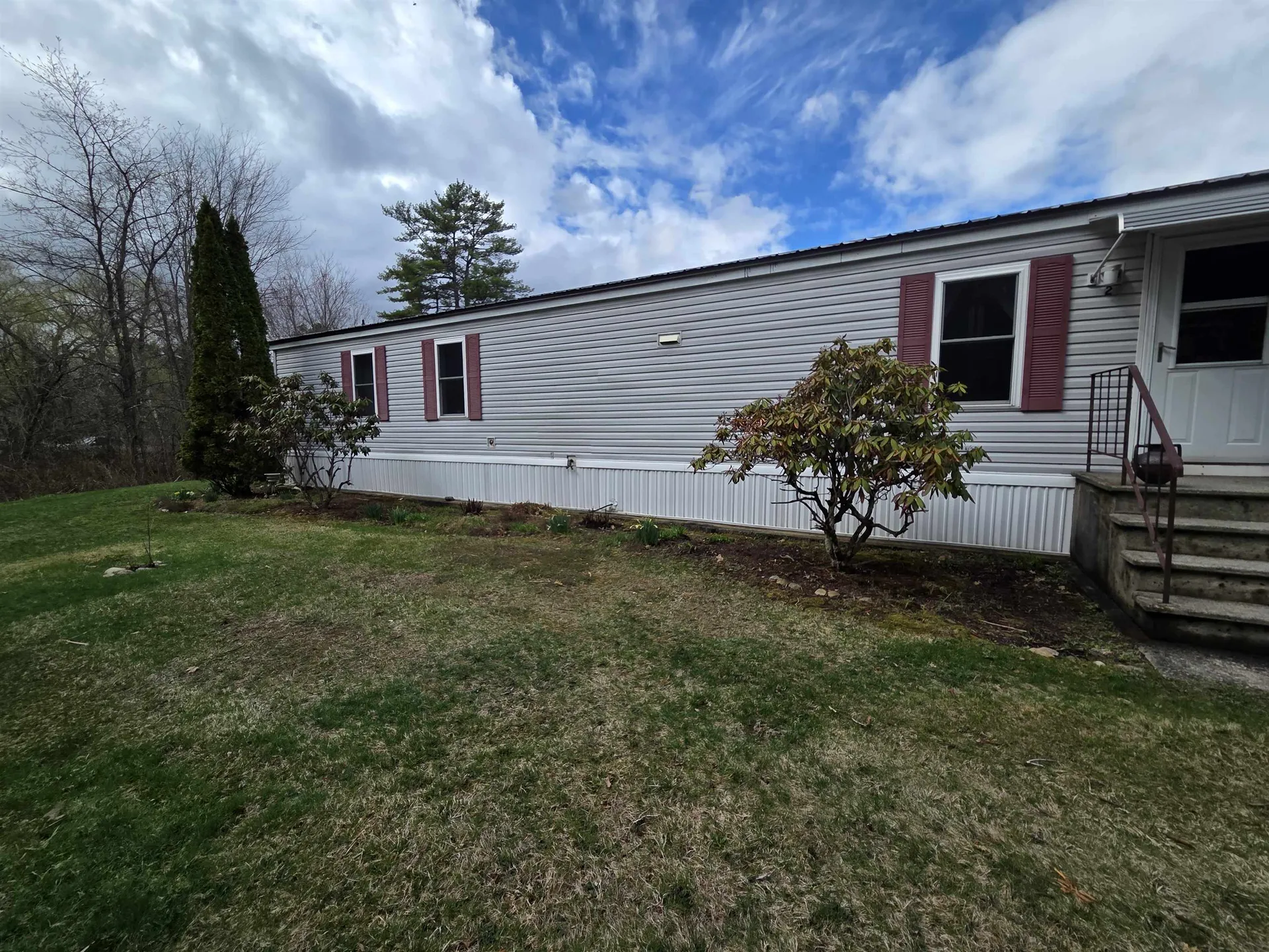 2 Woodland Park Troy NH 03465
