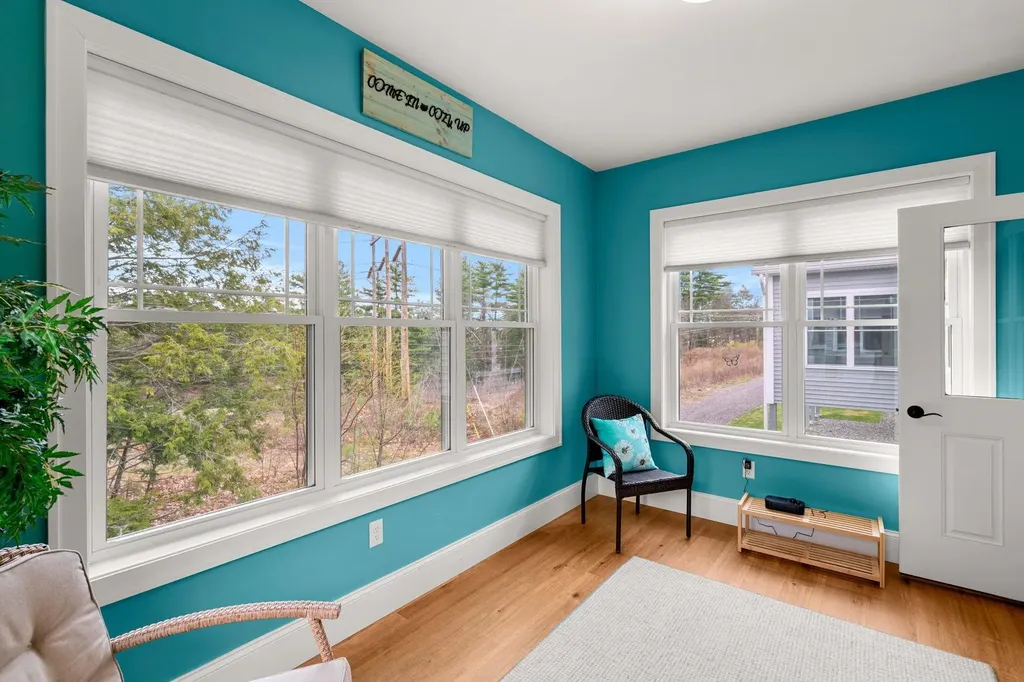 27 Abenaki Circle Merrimack NH 03054