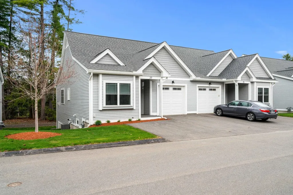 27 Abenaki Circle Merrimack NH 03054