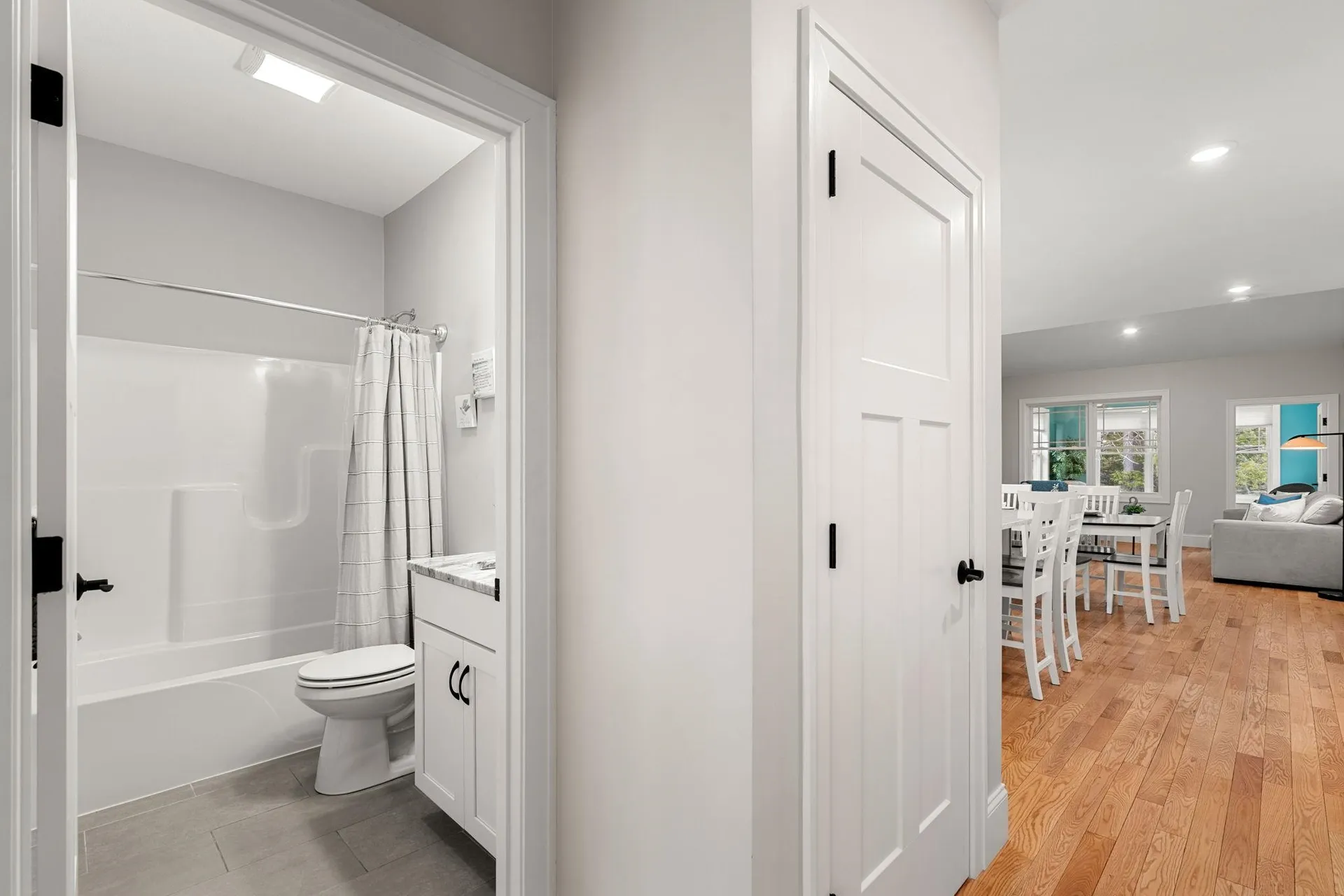 27 Abenaki Circle Merrimack NH 03054