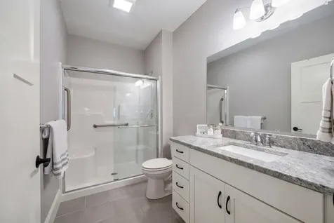 27 Abenaki Circle Merrimack NH 03054