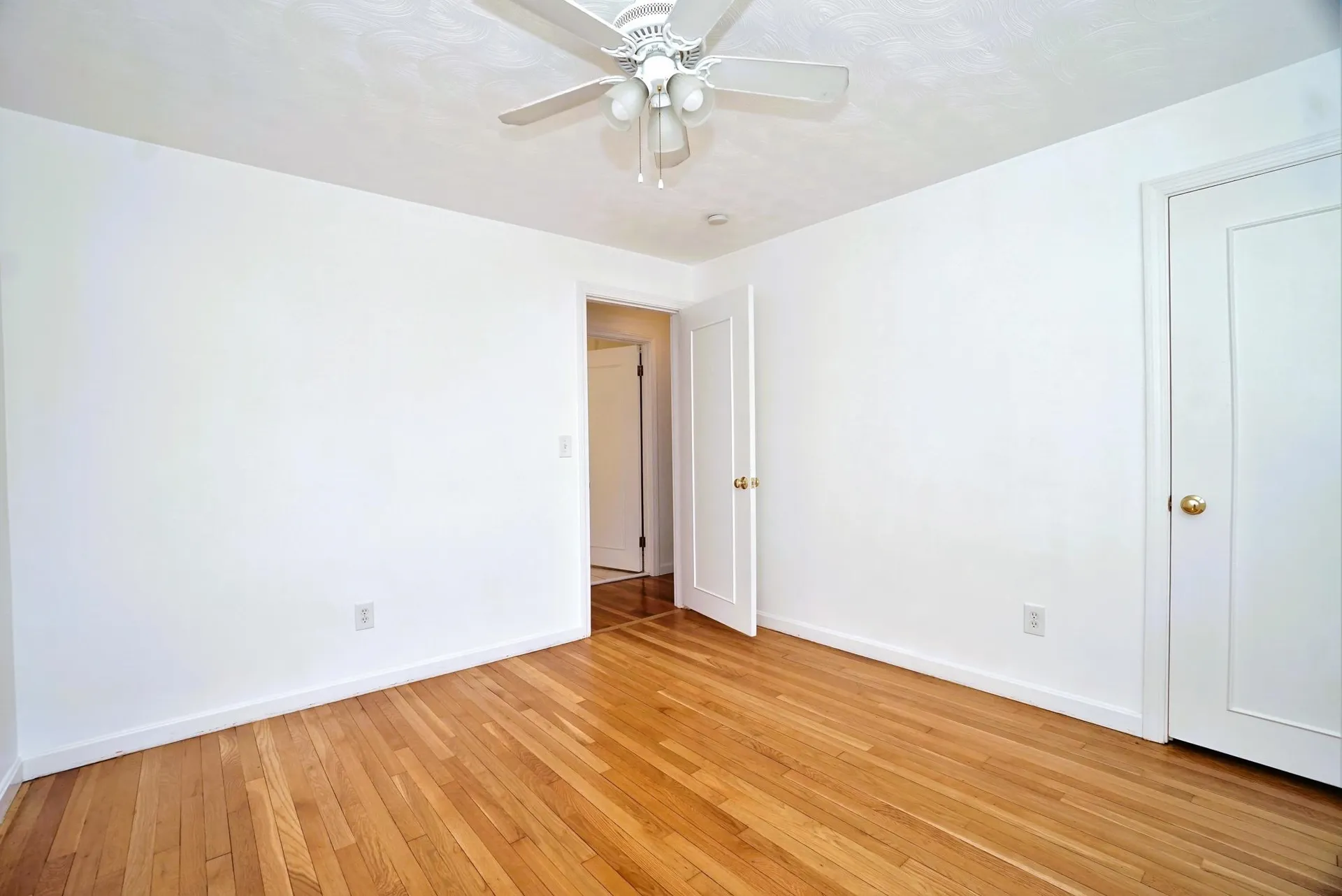 18 Barron Avenue Salem NH 03079