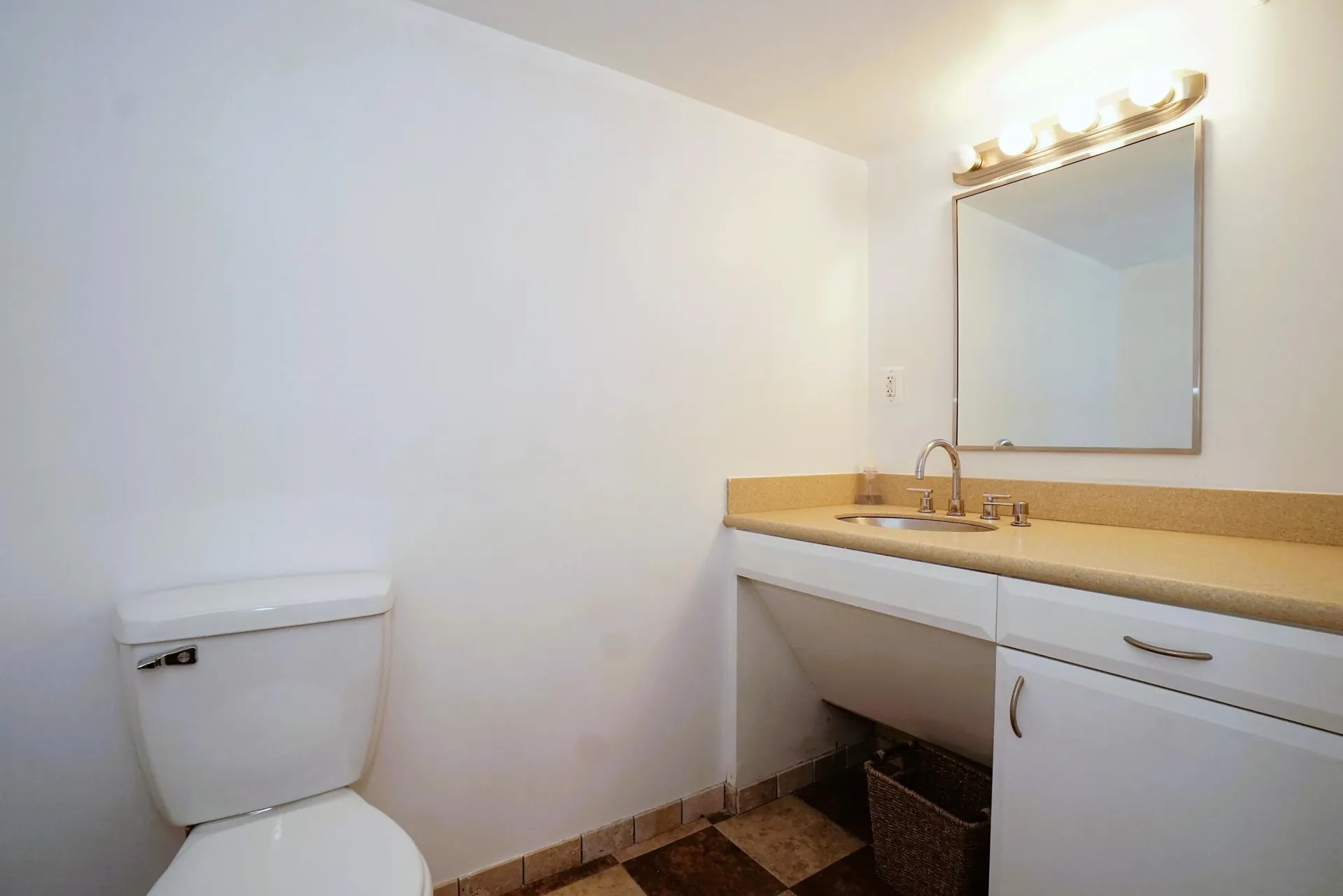 18 Barron Avenue Salem NH 03079
