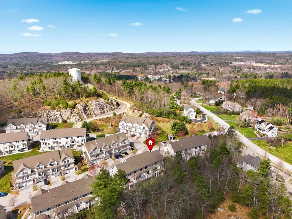 4 Manor Drive Hooksett NH 03106