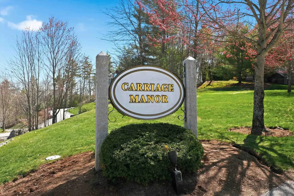 4 Manor Drive Hooksett NH 03106