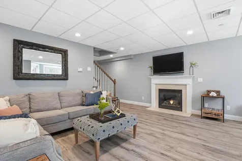 4 Manor Drive Hooksett NH 03106