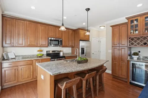 4 Manor Drive Hooksett NH 03106