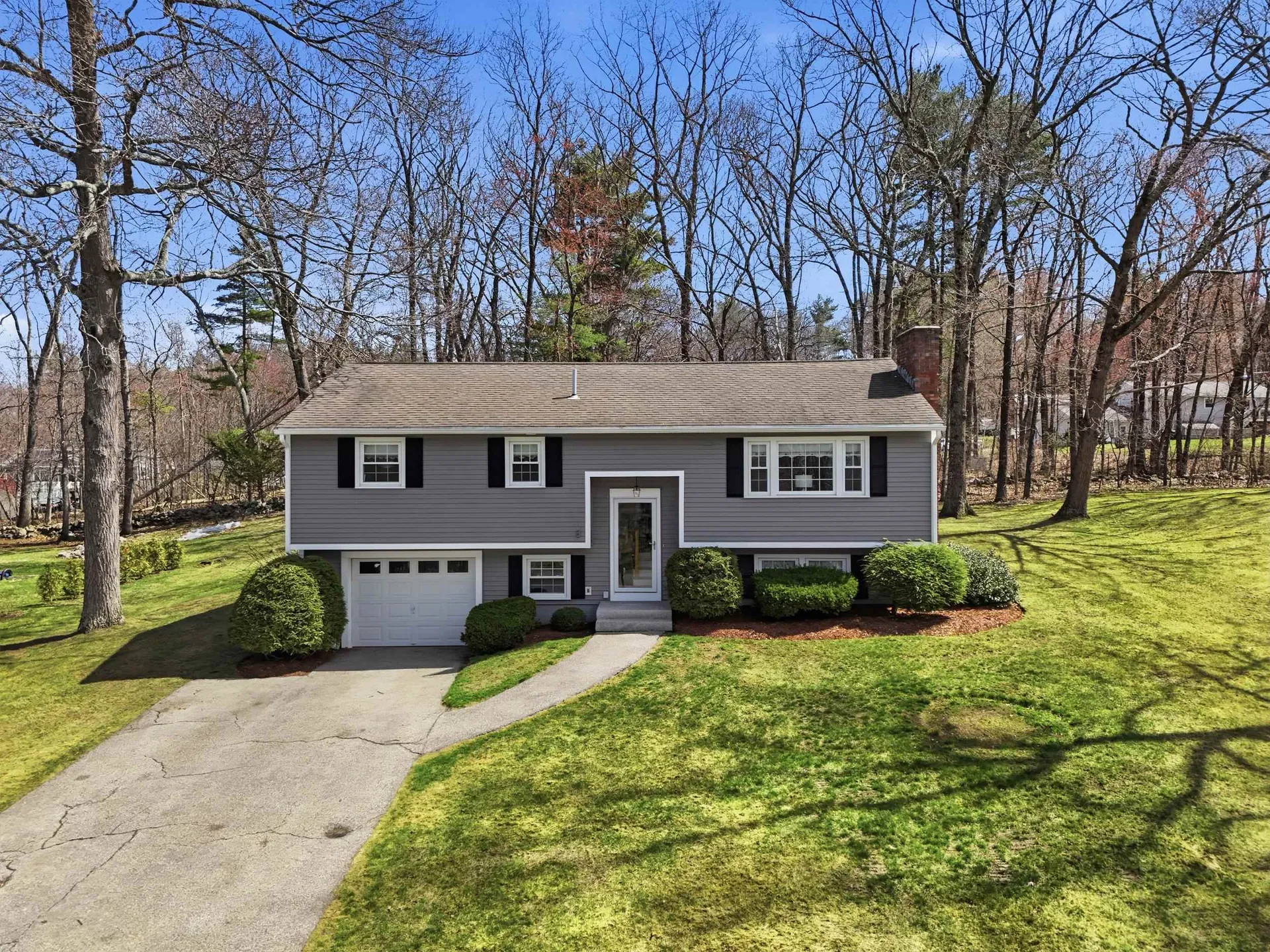 26 Bedard Avenue Derry NH 03038