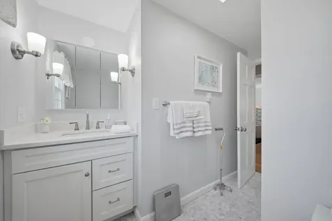 26 Bedard Avenue Derry NH 03038