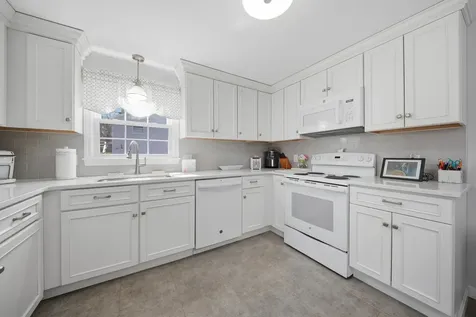 26 Bedard Avenue Derry NH 03038