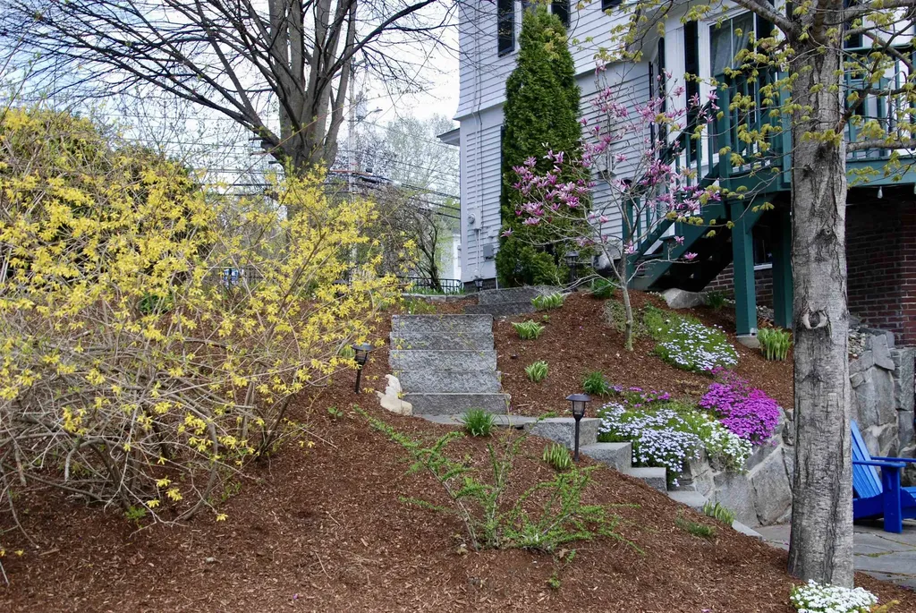 285 Pleasant Street Concord NH 03301